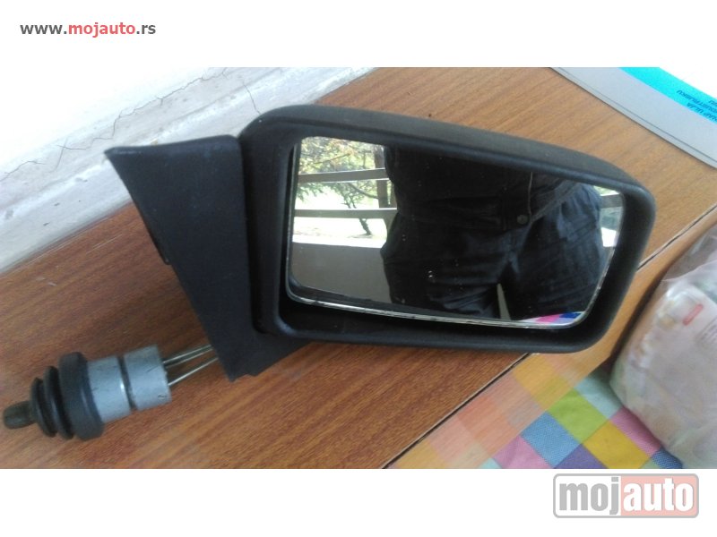 Glavna slika -  Retrovizor desni Yugo koral in - MojAuto