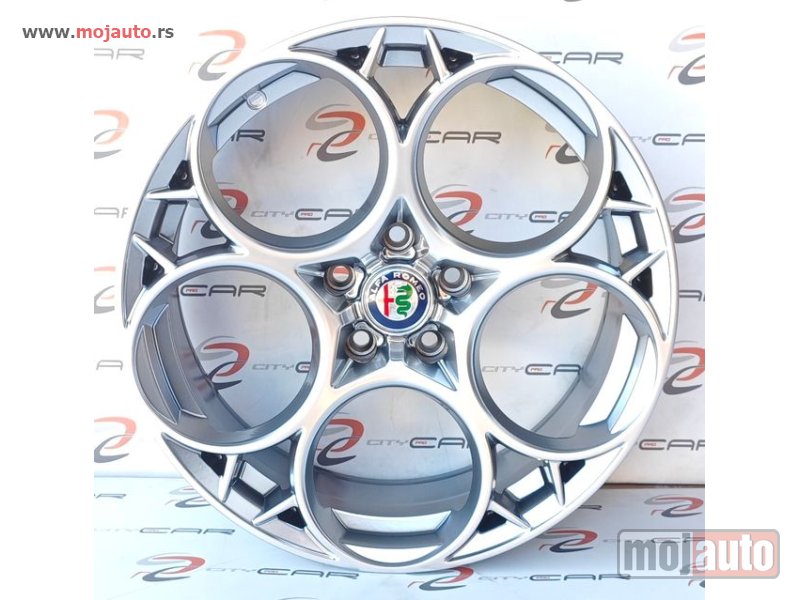 Glavna slika -  18 Alfa Romeo Stelvio Alu felne 5x110,  18x8j, et33, cb 65,1. - MojAuto