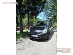 Glavna slika - Toyota Corolla Verso 1.8 VVT-i - MojAuto