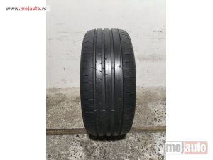 polovni delovi  2787. Guma DUNLOP 18-ica, ZIMSKA 225/40, Šara 6.4 mm, DOT 2519