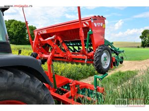 NOVI: Traktor AGRO MASZ SR300