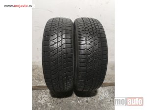 polovni delovi  2866. Gume KUMHO 17-ice, ZIMSKE 215/65, Šara 7,5 mm, DOT 1523