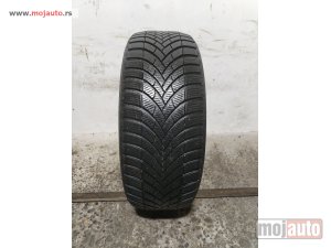 polovni delovi  2928. Guma SEMPERIT 17-ica, ZIMSKA 205/50, Šara 7.3 mm, DOT 3321