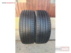 polovni delovi  2945. Gume VREDESTEIN 18-ice, ZIMSKE 225/50, Šara 6,6 mm, DOT 0422