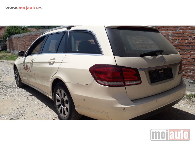 Glavna slika -  Mercedes E 220 CDI W212 karavan - MojAuto