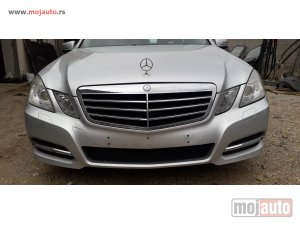 Glavna slika - Mercedes E klasa W212 svih modela u delovima - MojAuto