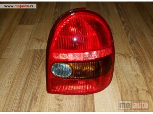 NOVI: delovi  Stop svetlo Opel Corsa B 3 vrata