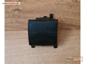 Glavna slika -  Poklopac kuke branika Opel Astra G - MojAuto