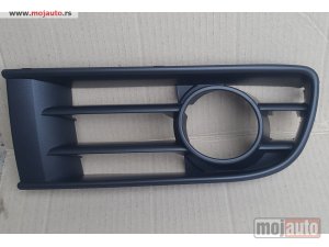 NOVI: delovi  Resetka u braniku sa rupom VW Polo 2002-2005