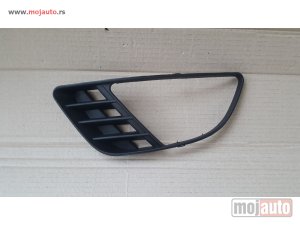 Glavna slika - Resetka u braniku Ford Fiesta 2002-2006 - MojAuto