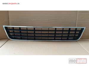 Glavna slika - Centralna resetka u braniku Audi A6 2001-2003 - MojAuto