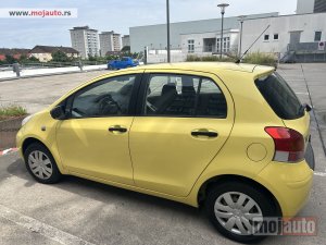 NOVI: Automobil Toyota Yaris 1.0 