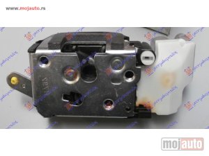 NOVI: delovi  BRAVA ZADNJIH VRATA (CENTRALNO ZAKLJUCAVANJE) (4pins) Levo Alfa romeo 147 00-10 -dostupno
