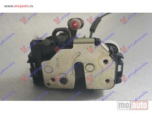 NOVI: delovi  BRAVA PREDNJIH VRATA (CENTRALNO ZAKLJUCAVANJE) (5pins) Levo Fiat 500 07-15 -nedostupno