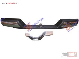 NOVI: delovi  ZADNJI BRANIK HROM (OTVOR ZA KUKU) Toyota hi-lux (ln 150/170) 4wd 98-01 -dostupno