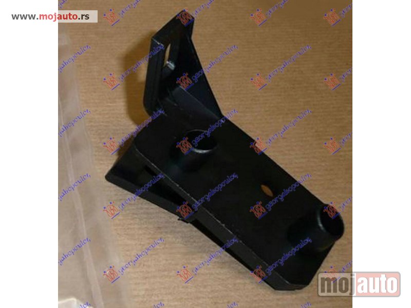 Glavna slika -  NOSAC PREDNJEG BRANIKA PLASTICNI Desno Renault megane sdn 99-02 -dostupno - MojAuto