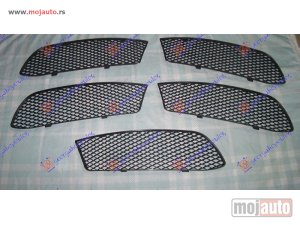 NOVI: delovi  RESETKA PREDNJEG BRANIKA (AMG LINE) Desno Mercedes a class (w176) 12-15 -dostupno