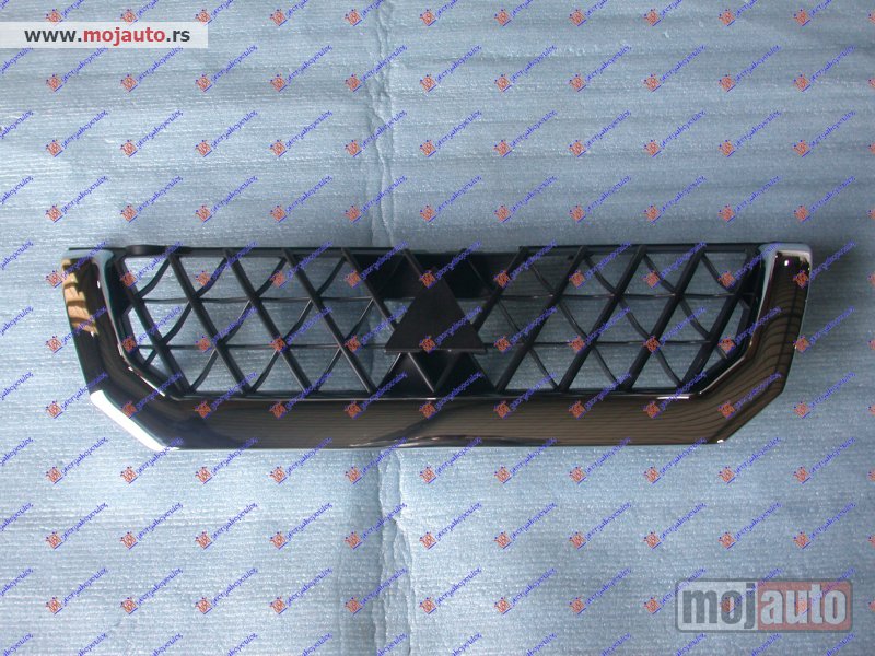 Glavna slika -  PVC MASKA HROM -2004 Mitsubishi pajero sport 00-06 -dostupno - MojAuto