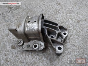 Glavna slika - Lancia ypsilon 1.3 m jet desni nosac motora Originalni delovi Moguca ugradnja delova Alfa Romeo 147-156-166-159-GT-MiTo-Giulietta Fiat bravo 2 - croma -grande punto -multipla 2 -punto 3 -stilo-idea Freemont Panda 3 500L Lancia ypsilon-delta-musa-lybra - MojAuto