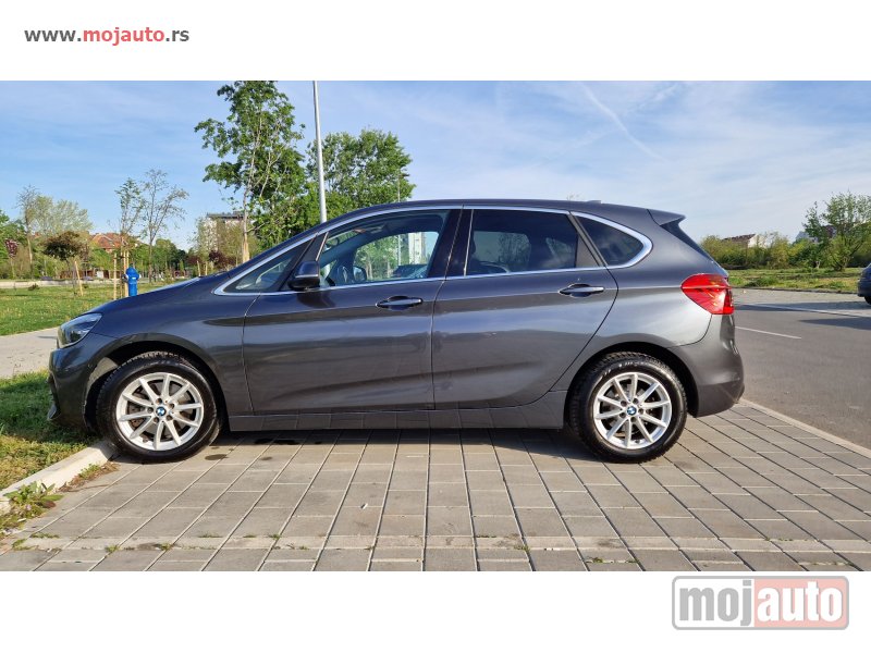 Glavna slika - BMW 218 Active Tourer   - MojAuto