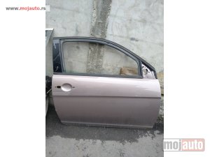 Glavna slika - Lancia ypsilon desna vrata Originalni delovi Moguca ugradnja delova Alfa Romeo 147-156-166-159-GT-MiTo-Giulietta Fiat bravo 2 - croma -grande punto -multipla 2 -punto 3 -stilo-idea Freemont Panda 3 500L Lancia ypsilon-delta-musa-lybra Ukoliko zelite da - MojAuto