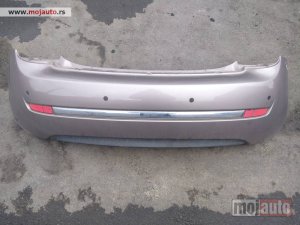Glavna slika - Lancia ypsilon zadnji branik Originalni delovi Moguca ugradnja delova Alfa Romeo 147-156-166-159-GT-MiTo-Giulietta Fiat bravo 2 - croma -grande punto -multipla 2 -punto 3 -stilo-idea Freemont Panda 3 500L Lancia ypsilon-delta-musa-lybra Ukoliko zelite - MojAuto