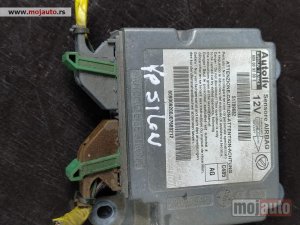 Glavna slika - Lancia ypsilon air beg centrala Originalni delovi Moguca ugradnja delova Alfa Romeo 147-156-166-159-GT-MiTo-Giulietta Fiat bravo 2 - croma -grande punto -multipla 2 -punto 3 -stilo-idea Freemont Panda 3 500L Lancia ypsilon-delta-musa-lybra Ukoliko zeli - MojAuto