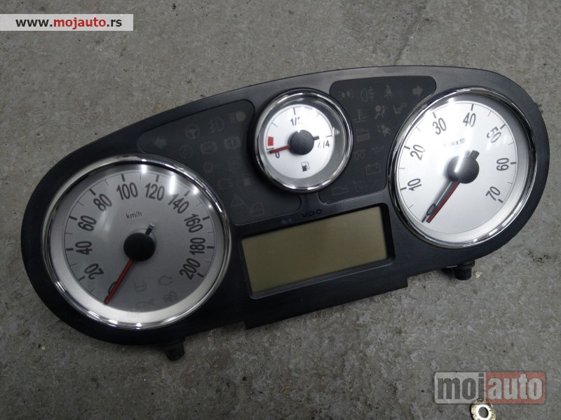 Glavna slika -  Lancia ypsilon 1.3 m jet km sat Originalni delovi  Moguca ugradnja delova  Alfa Romeo 147-156-166-159-GT-MiTo-Giulietta Fiat bravo 2 - croma -grande punto -multipla 2 -punto 3 -stilo-idea Freemont Panda 3 500L Lancia ypsilon-delta-musa-lybra  Ukoliko zeli - MojAuto