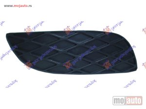 NOVI: delovi  RESETKA PREDNJEG BRANIKA (BEZ MAGLENKE) 03- Desno Toyota yaris 99-05 -dostupno