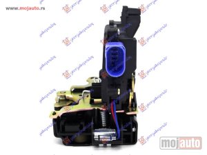 NOVI: delovi  BRAVA ZADNJIH VRATA ELEKTRICNA (7pins) Desno Vw jetta 05-10 -dostupno