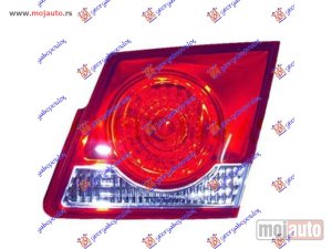 NOVI: delovi  STOP LAMPA UNUTRASNJA 4 VRATA (KINA) Desno Chevrolet cruze 09-13 -dostupno