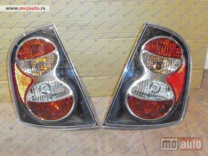 NOVI: delovi  STOP LAMPA TUNING CRNI SET 3/5 VRATA -04 Skoda fabia 99-07 -dostupno