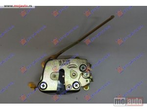 NOVI: delovi  BRAVA PREDNJIH VRATA Desno Toyota hi-lux (yn 110) 4wd 89-97 -dostupno