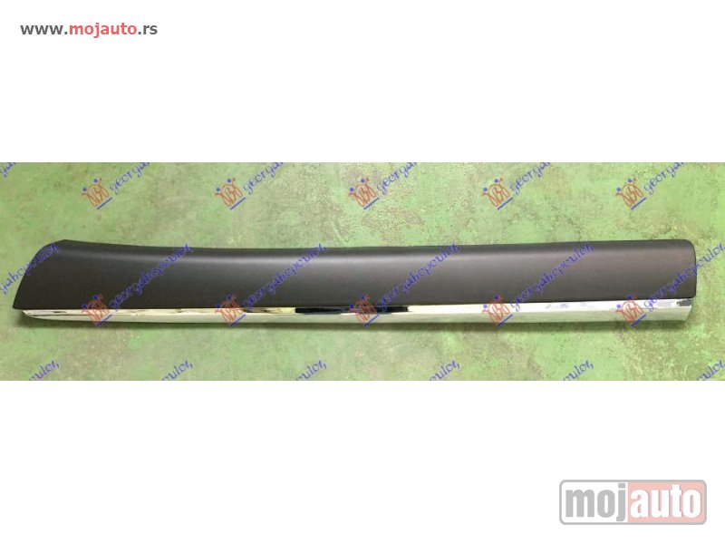 Glavna slika -  LAJSNA PREDNJIH VRATA (SA HROM LAJSNOM) Desno Lexus rx 350/450 12-15 -dostupno - MojAuto