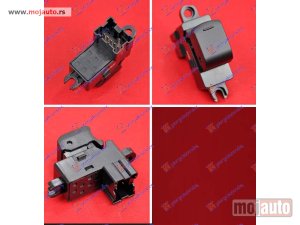 NOVI: delovi  PREKIDAC U PREDNJIM VRATIMA -2011 (5 PIN) Desno Nissan micra (k12) 02-10 -dostupno