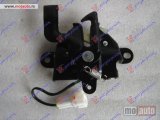NOVI: delovi  BRAVA HAUBE (SA ALARMOM) Toyota yaris 05-11 -dostupno