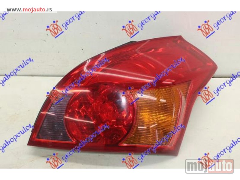 Glavna slika -  STOP LAMPA (O) Desno Kia ceed 3d 07-10 -dostupno - MojAuto