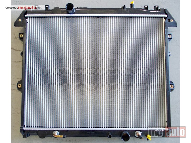 Glavna slika -  HLADNJAK MOTORA 2.5/3.0 TD (AUTO) (525x650) Toyota hi-lux 2wd/4wd 05-09 -dostupno - MojAuto