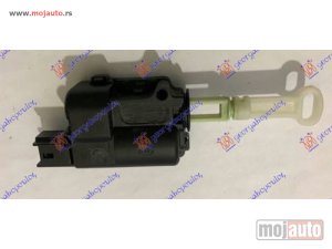 NOVI: delovi  MOTOR BRAVE PREDNJIH VRATA (4pins) Peugeot 1007 05-09 -dostupno