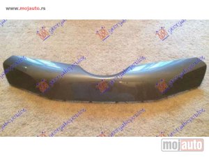 NOVI: delovi  LAJSNA PREDNJEG BRANIKA CENTRALNA (DRZAC TABLICE) Hyundai i30 5d 12-14 -dostupno