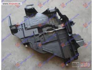 Glavna slika - NOSAC FARA UNUTRASNJI DONJI PLASTICNI -2007 Levo Vw touareg 03-10 -dostupno - MojAuto