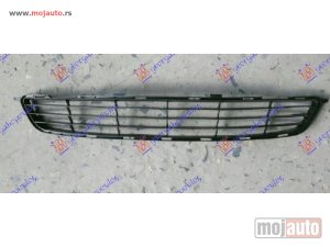 NOVI: delovi  CENTRALNA RESETKA Toyota corolla (e 15) sdn 07-11 -dostupno