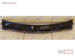 NOVI: delovi  MASKA ISPOD PREDNJIH BRISACA PLASTICNA Fiat fullback 16- -dostupno