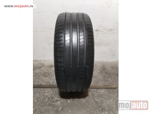 polovni delovi  3025. Guma PIRELLI 21-ica, LETNJA 285/45, Šara 5.3 mm, DOT 3221