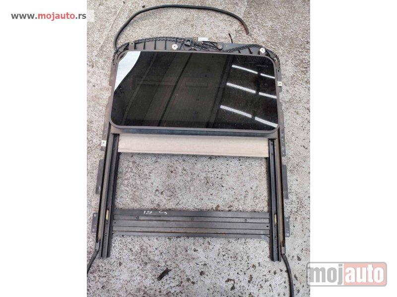 Glavna slika -  Alfa Romeo 159 panorama limuzuna Originalni delovi  Moguca ugradnja delova  Alfa Romeo 147-156-166-159-GT-MiTo-Giulietta Fiat bravo 2 - croma -grande punto -multipla 2 -punto 3 -stilo-idea Freemont Panda 3 500L Lancia ypsilon-delta-musa-lybra  Ukoliko zel - MojAuto