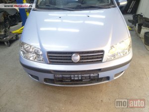 Glavna slika - Fiat Punto 3 hauba kod boje 792 Originalni delovi Moguca ugradnja delova Alfa Romeo 147-156-166-159-GT-MiTo-Giulietta Fiat bravo 2 - croma -grande punto -multipla 2 -punto 3 -stilo-idea Freemont Panda 3 500L Lancia ypsilon-delta-musa-lybra Ukoliko zeli - MojAuto