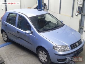 Glavna slika - Fiat Punto 3 kompletan auto u delovima 1.2 benzinac kod boje 792 Originalni delovi Moguca ugradnja delova Alfa Romeo 147-156-166-159-GT-MiTo-Giulietta Fiat bravo 2 - croma -grande punto -multipla 2 -punto 3 -stilo-idea Freemont Panda 3 500L Lancia ypsil - MojAuto