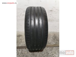 polovni delovi  3029. Guma DUNLOP 18-ica, LETNJA 225/40, Šara 4.6 mm, DOT 4121