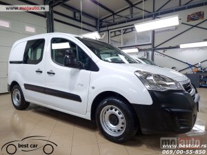 Glavna slika - Peugeot Partner 2 KLIZNIH VRATA. KUKA - MojAuto