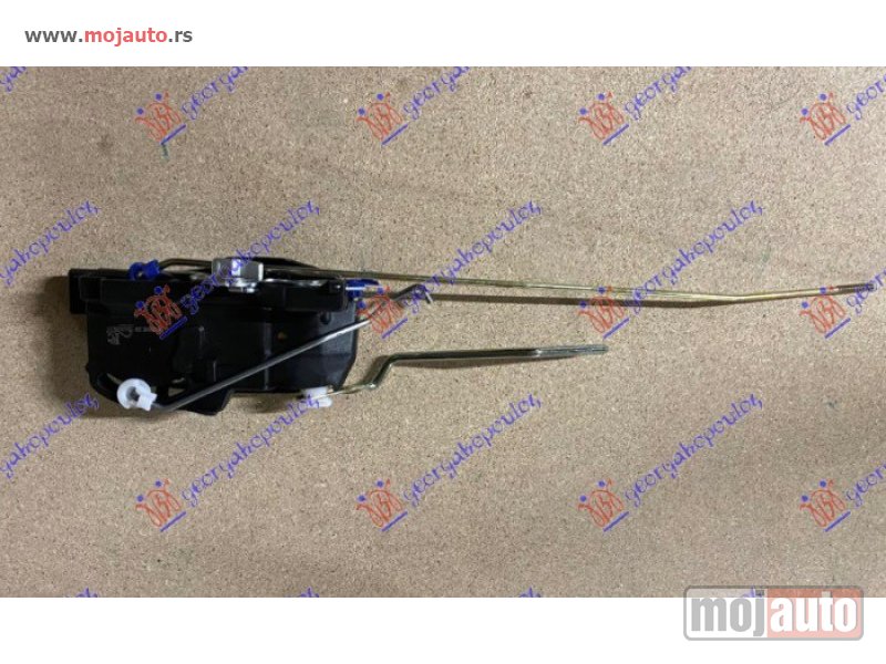 Glavna slika -  BRAVA PREDNJIH VRATA Levo Toyota hi-lux 2wd/4wd 01-05 -dostupno - MojAuto
